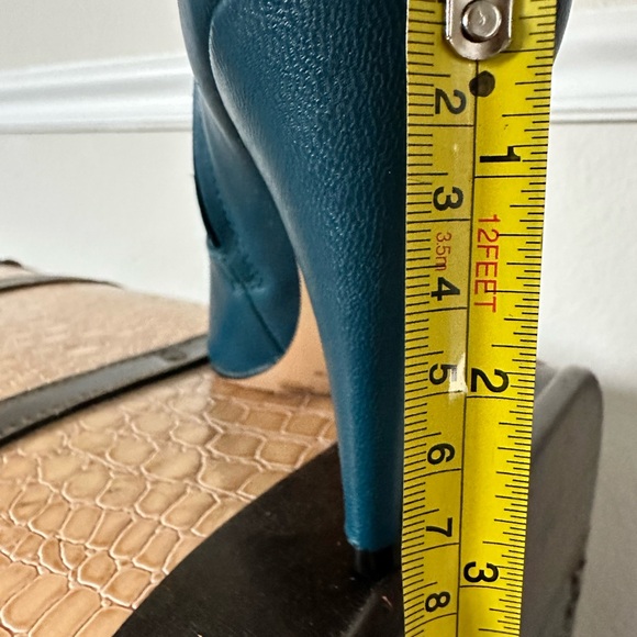 Blue booties, size 6.5 , NEW - Picture 7 of 7